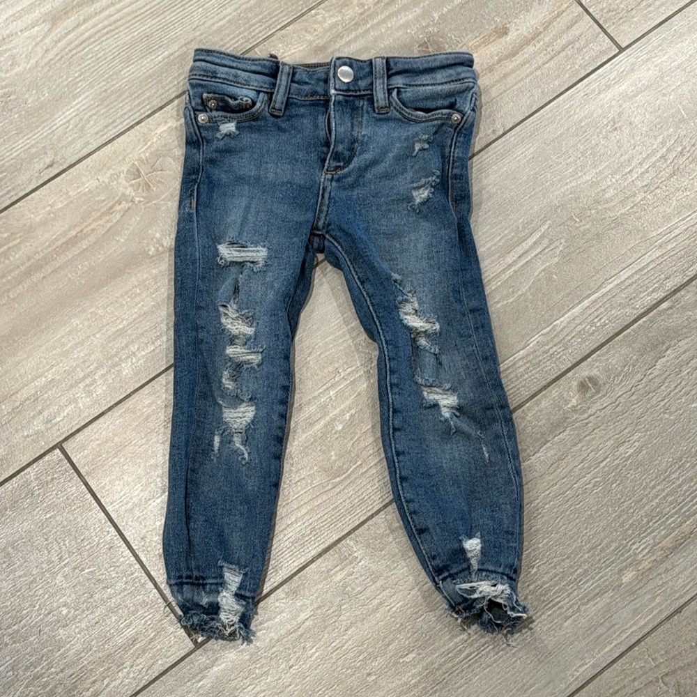 DL1961 ripped jeans